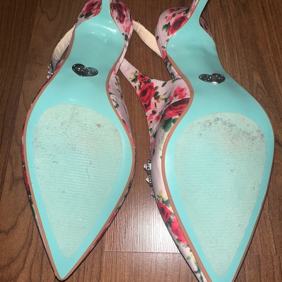 Floral Betsey Johnson Slingback Heels - Picture 5 of 5